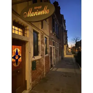  Pensión Alloggi Marinella Italia